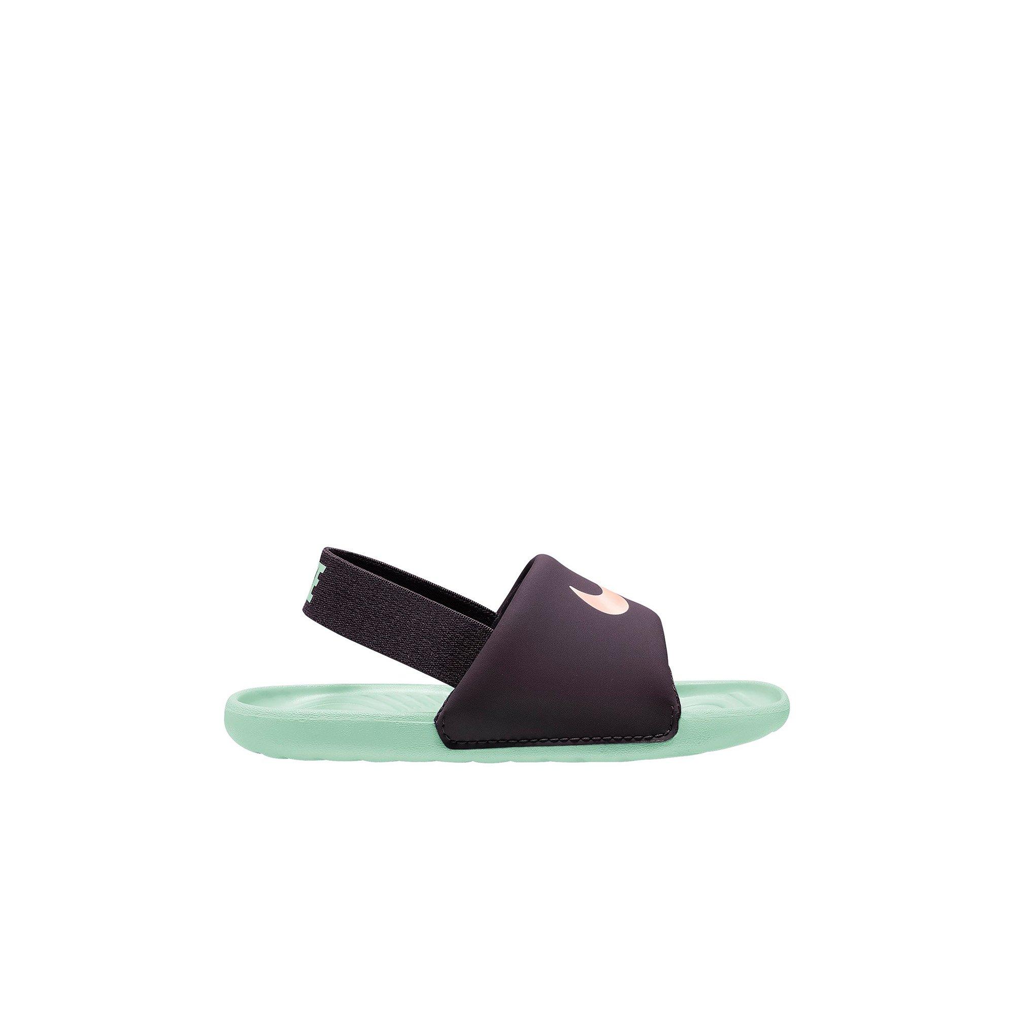 Toddler girl best sale nike slides